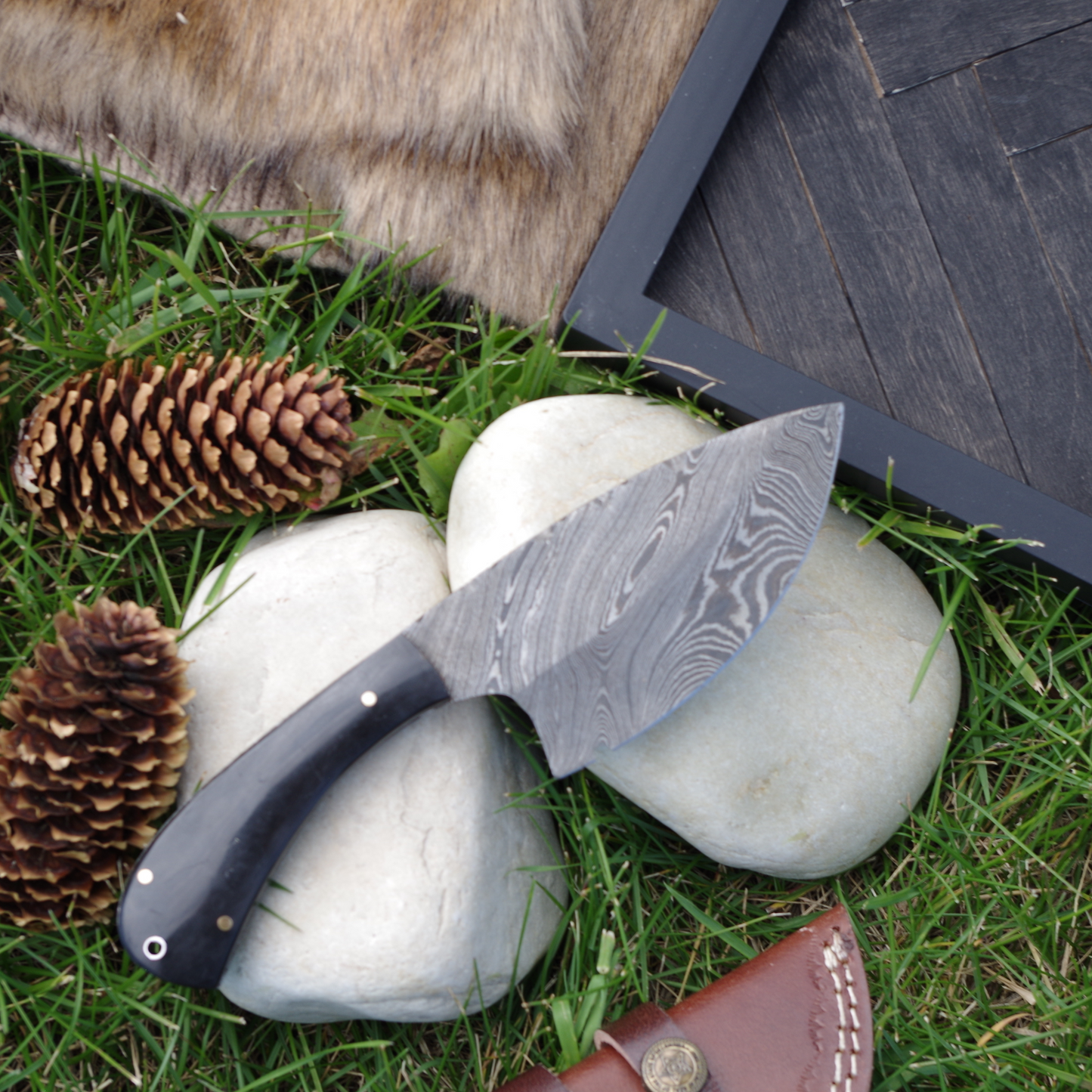 8" Handmade Damascus Skinning Knife – Leather Sheath by Grace Knives